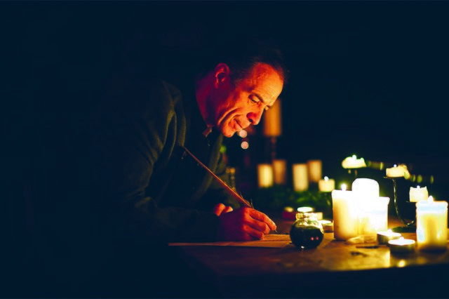 Der lebendige Adventskalender begeistert im Dezember mit stimmungsvollem Kulturprogramm. | Foto: Wind