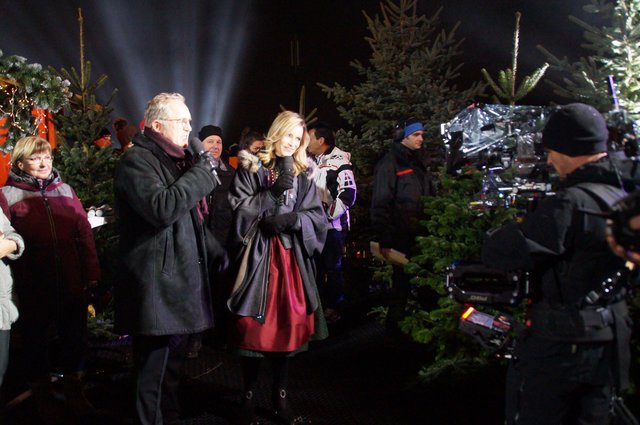 Sonja Weissensteiner und Harald Krassnitzer führten durch die Aufzeichnung. 