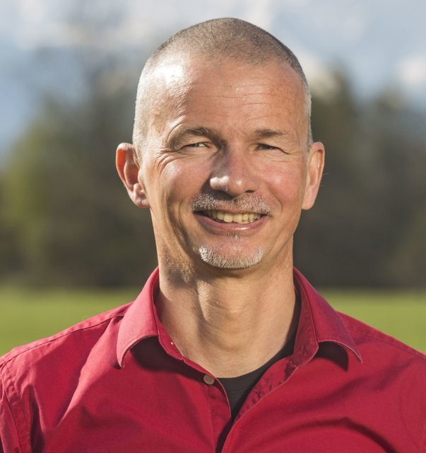 Leiter der ZAMG Oberösterreich, Bernhard Niedermoser,