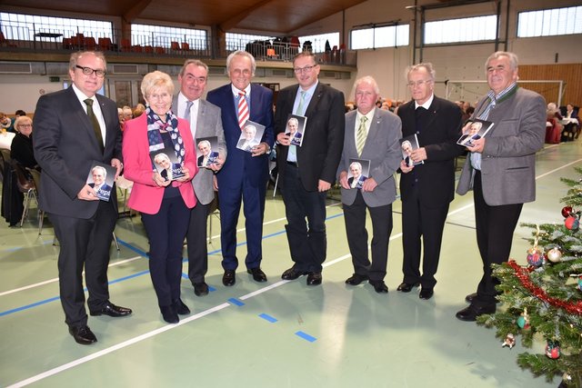 BH Andreas Strobl, Abg. Marianne Lembacher, Bgm.Karl Weber, Josef „Pepi“ Höchtl, Abg. Richard Hogl, Seniorenchef Johann Dorner, Ehrenkanonikus Msgr. Willibald Steiner, Vizebgm. Karl Schnitzer | Foto: BGF Johann Gschwindl