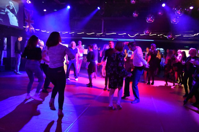 Die richtige Musik für eifriges Tanzen...