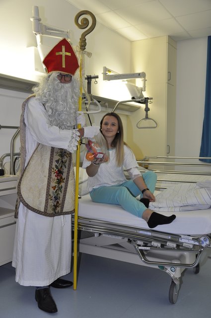 Ein kleiner Trost vom Nikolaus am Krankenbett im LKH Kirchdorf.