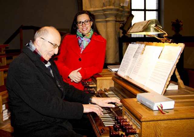 Walter Sengstschmid an der Orgel und "Miss Kater", Gesang, begeisterten das Publikum. | Foto: Fotos: Kreska