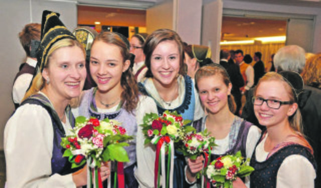 Der Ball der Steirer, traditionellerweise vom Trachtenverein Roßecker organisiert, findet am 12. Jänner statt.