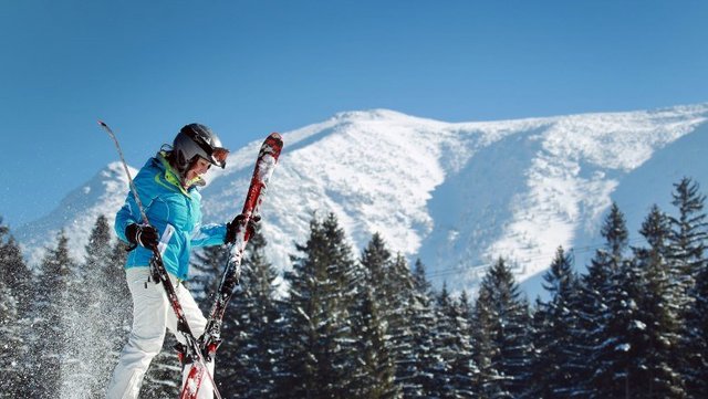 Einem perfekten Skitag steht nichts im Weg:&gt; Im Ötscher-Schutzhaus gibt's mit Hanni und Walter nun zwei neue Wirtsleute. | Foto: Ybbstaler Alpen