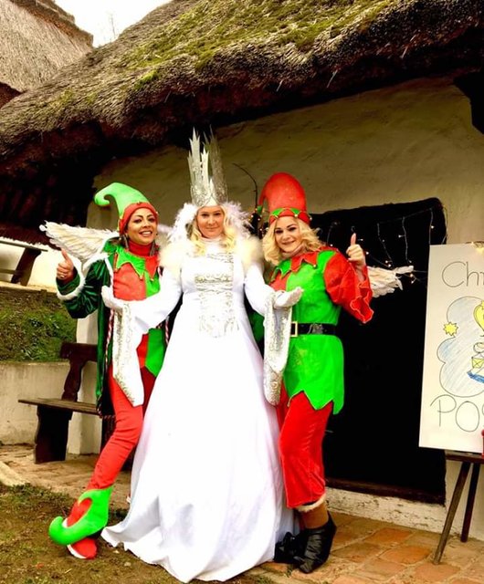 Das Christkind kam persönlich zum Adventmarkt.