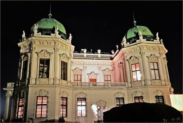 Das Obere Belvedere in seiner heutigen Form sollte ursprünglich als  eine Art Gloriette 'mit wunderbarem Blick über die Stadt' errichtet werden.