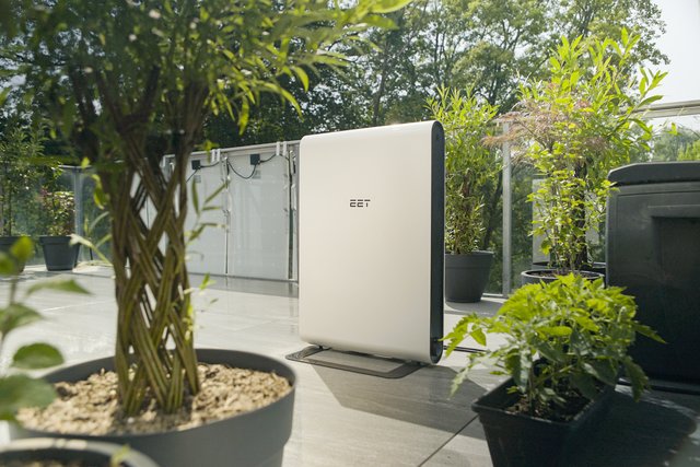 EET "Solmate" nennt sich das Kleinkraftwerk für den Balkon.