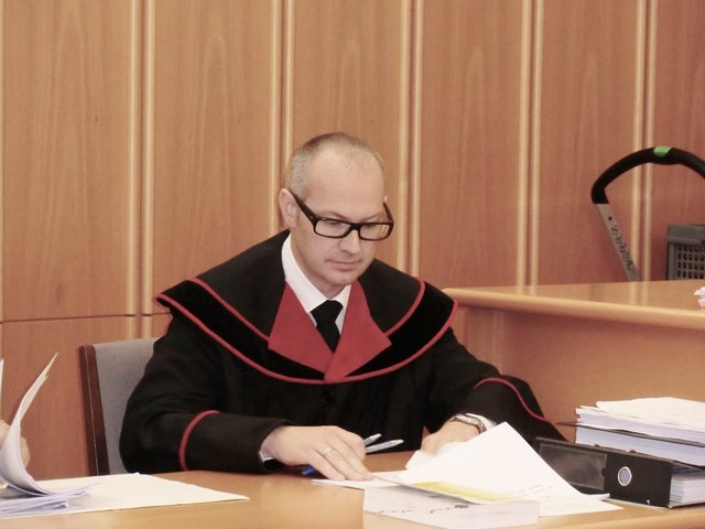 Staatsanwalt Karl Wurzer sieht in der Tat des Angeklagten eine versuchte Bestimmung zum Amtsmissbrauch und eine versuchte Erpressung.
