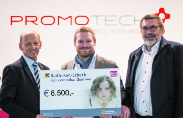 6.500 Euro für Hanna: Gerhard Pichlmair (BezirksRundschau Braunau) mit den Promotech-Geschäftsführern Michael und Günter Benninger.  | Foto: BRS