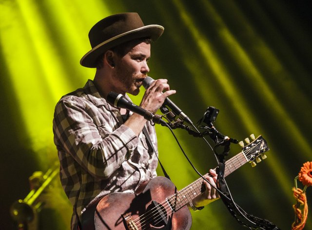Matthias Ortner liebt's zu Weihnachten klassisch: "Weihnachten ist für mich tatsächlich die Zeit der Kärntner Lieder." | Foto: Matakustix