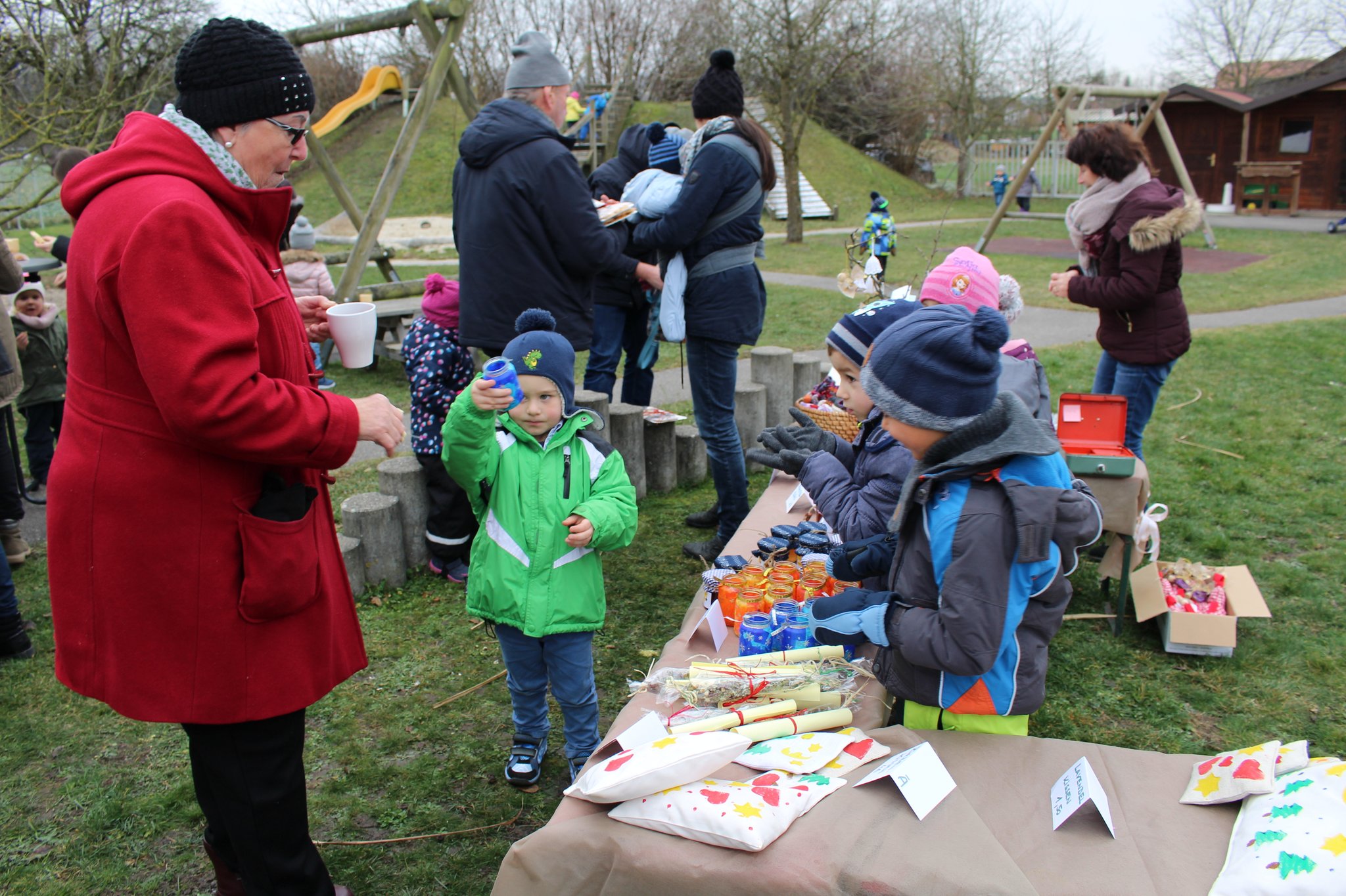 Adventstandl im Kindergarten Kirchdorf: Adventstandl im Kindergarten