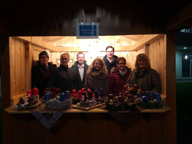 v.l.n.r. Vorsitzender KF Noitzmühle Ronald Pangerl, Djane Solaris (Kugelnd für ein Kinderlachen), GR Christian Kittenbaumer, NR Eva-Maria Holzleitner, GR Stefan Ganzert, GR a.d. Brigitte Lindlbauer, Vizebgm. Silvia Huber