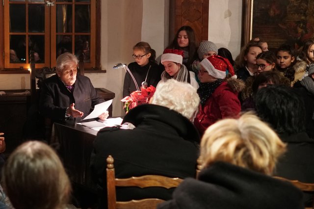 Kurt Resetarits liest Weihnachtstexte. | Foto: Rainer Riedl