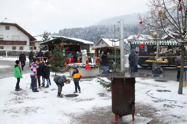 Irrsdorfer Advent Advent in Irrsdorf mit Liedern und Geschichten zur