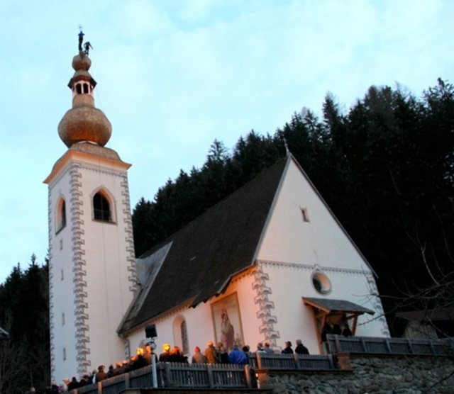 Die Lainacher Kirche: Hier werden der Heilige Silvester und die Heilige Margarete verehrt