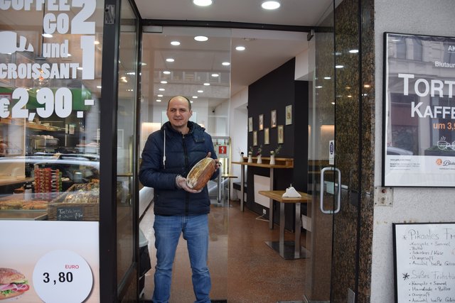 Adem Martinaj betreibt die Bäckerei Blutaumüller in der Gumpendorfer Straße 45.