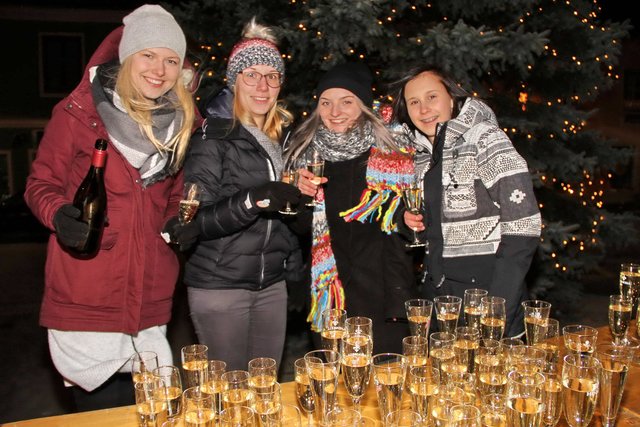 Sportlich geht’s in Eibiswald ins neue Jahr! Im Ziel knallen keine Kracher, sondern nur die Sektkorken.