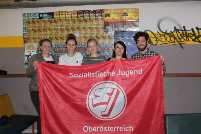 Von links: Johanna Moser, Leonie Maier, Jana Anna Maier, Elena Diwold und Landessekretär Thomas Pilgerstorfer.