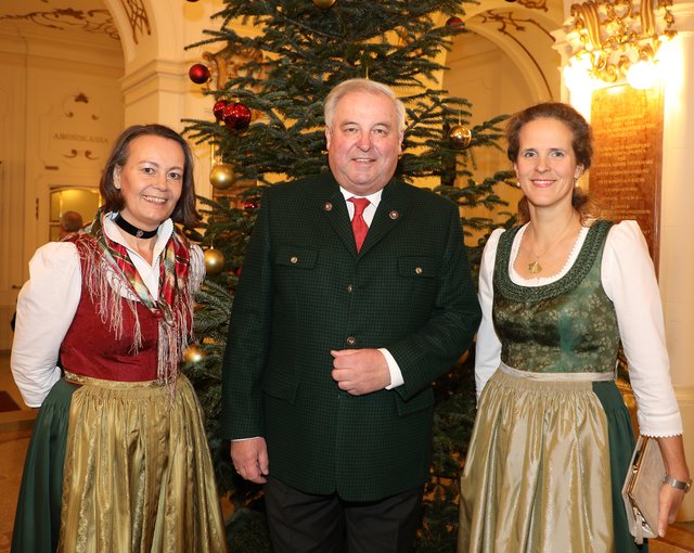 Rosegger-Fans: M. Primas, H. Schützenhöfer, N. Schmid | Foto: Oliver Wolf