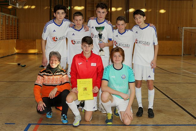 Mit fünf Siegen und einem Unentschieden ungeschlagener Turniersieger: das Team der HTL Deutschlandsberg.