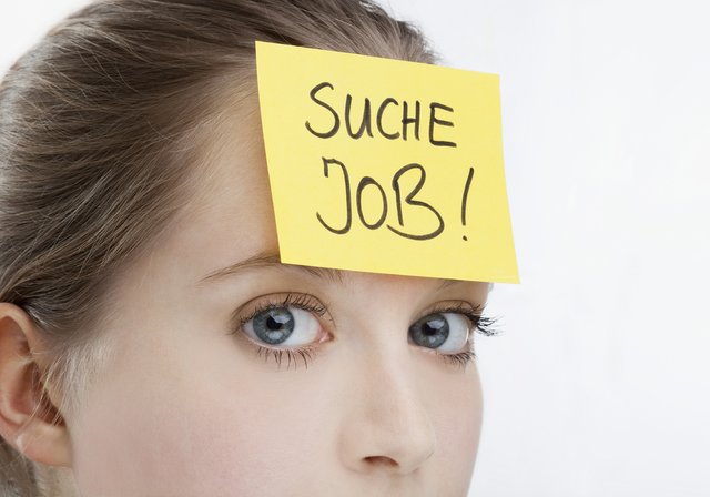Bei der Jobsuche sollte an sich von mehreren Seiten über potentielle Arbeitgeber informieren. | Foto: MEV