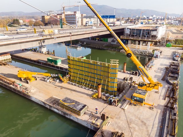 Die Baustelle an der Voestbrücke liegt voll im Zeitplan. Im Mai wird der erste Bypass angeschwommen und montiert.