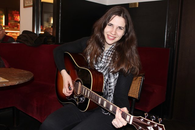 Syannah erzählt in ihren Songs ganz persönlichen Geschichten, mit denen sich viele Menschen identifizieren können