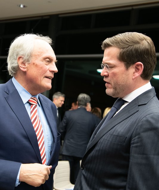 Präsident Josef Höchtl und Ex-Minister Karl-Theodor zu Guttenberg | Foto: Finanzministerium