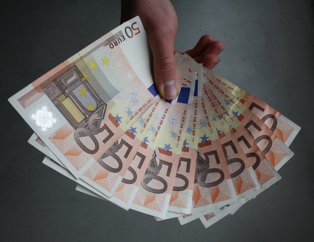 Vor Jahresschluss gab es für die verschiedensten Schwechater Vereine und Institutionen Förderungen.