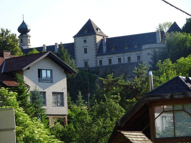 Willkommen auf der Burg Neuhaus!