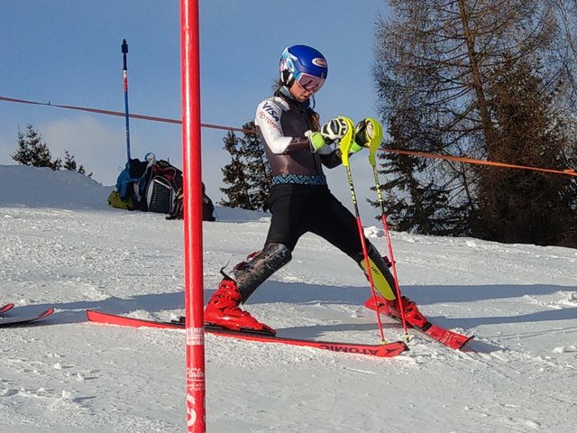 Mikaela Shiffrin im Stangenwald von Obdach. | Foto: KK