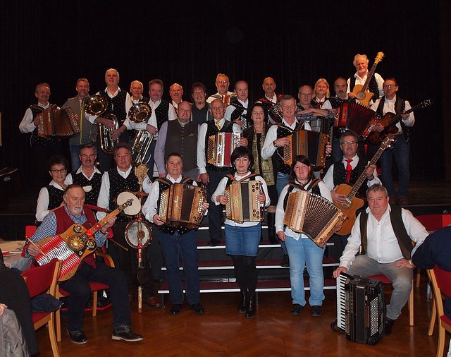 Die MusikantInnen des Musikantenstammtisches Jauntal