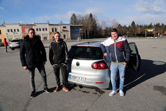 Das hatten die GTI Fahrer, die nach Kärnten fanden, gemeinsam: Warten | Foto: Daniel Raunig