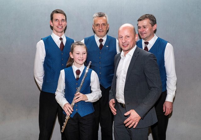 v.l.: Dietmar Azesberger, Judith Lang, Wolfgang Doppelhammer, Manfred Radinger, Robert Gierlinger | Foto: Christine Niedersüß