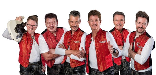 Beim Eisschützenball spielt Sepp Mattlschweigers Quintett Juchee, bekannt aus der ORF-Sendung „Wenn die Musi spielt“, auf.  | Foto: KK
