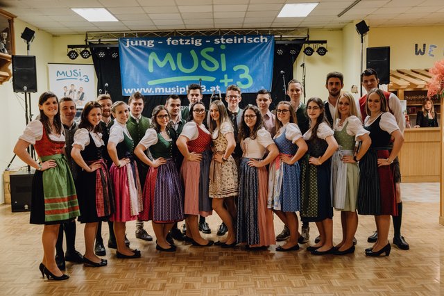 Die Landjugend St. Oswald ob Eibiswald lud zur Ballnacht.  | Foto: LJ