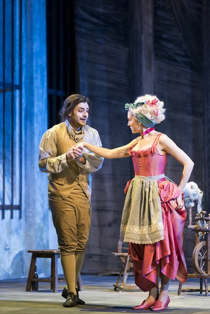 Kim-Lillian Strebel (Lady Harriet Durham), Ilker Arcayürek (Lyonel)  | Foto: © Werner Kmetitsch