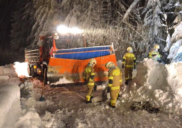 Feuerwehrleute im Einsatz. | Foto: Landesfeuerwehrverband Salzburg