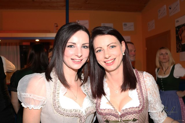 Singleborse aus sding. Maria alm am steinernen meer dating portal. Kleinanzeigen bekanntschaften pinsdorf. Trieben single date. Frau sucht mann in Frauenkirchen single night Krumbach frau sucht jungen mann