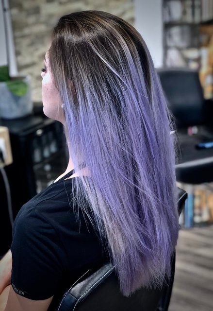 Bunte Farbsprays zaubern tolle Hingucker. | Foto: Julia Steinbichler