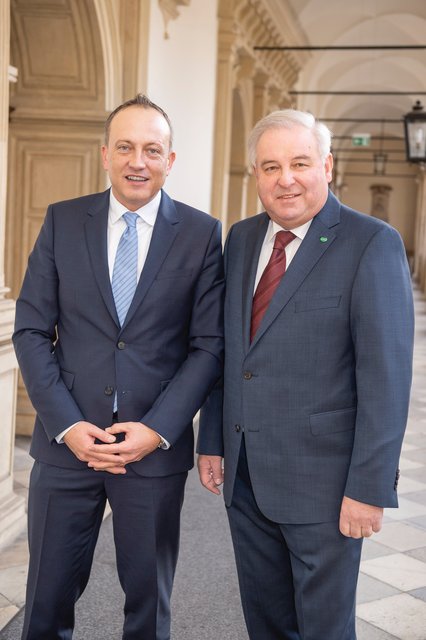 Armin Forstner mit Landeshauptmann Hermann Schützenhöfer | Foto: ÖVP