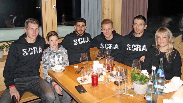 Sie gerne in Gesellschaft essen gehen, sich mit Bekannten und Freunden treffen oder neue Menschen kennenlernen mchten, sind Sie herzlich willkommen. Mitanand zMittageassa Altach - Sozialzentrum Altach