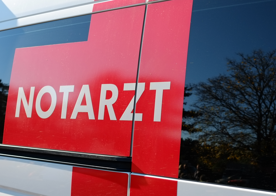 Der Verletzte wurde ins Landesklinikum WN gebracht.