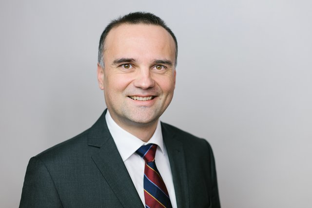 Wilfried Steiner arbeitet auch an autonomen Fahrzeugen.  | Foto: privat