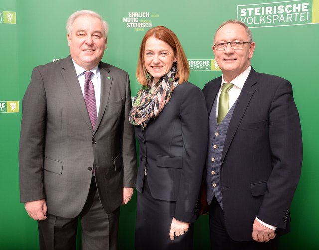 Die steirische Volkspartei hat heute mit Simone Schmiedtbauer ihre Spitzenkandidatin für die EU-Wahl bekanntgeben. | Foto: STVP/Fischer