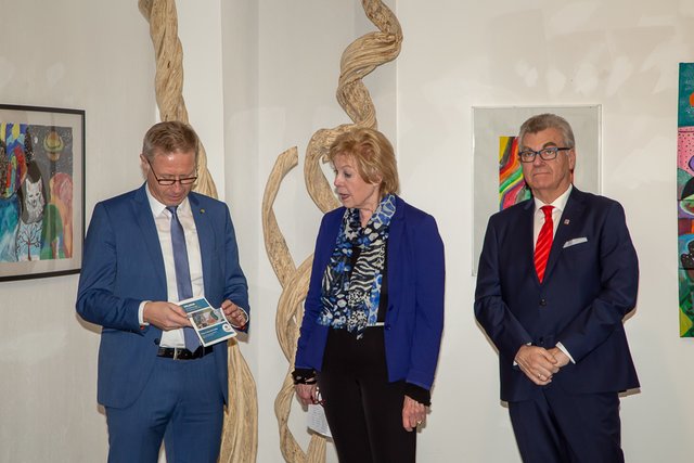 Dietmar Stütz, Heide Warlamis und Karl Harrer bei ihren Ansprachen