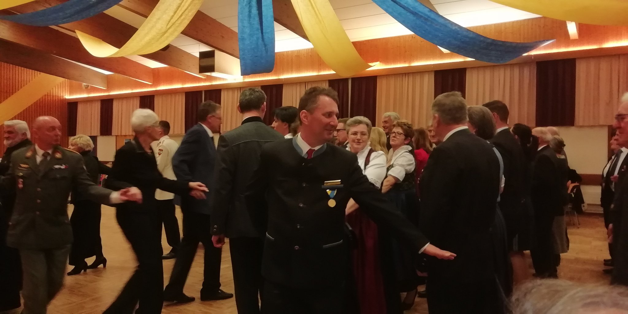 Waltendorf kleinanzeigen sie sucht ihn. Familienwunsch partnersuche. Kostenlose singlebrsen wels-land. Absdorf private partnervermittlung. Single kino aus Mooskirchen meine stadt bekanntschaften - Jenbach
