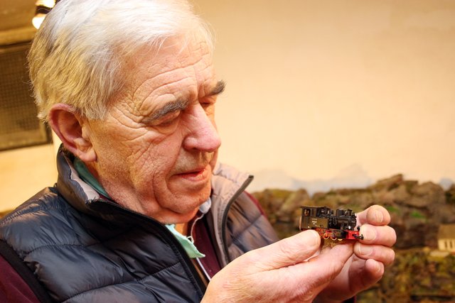 Harald Herbes große Leidenschaft: Kleine Loks und Waggons im Maßstab 1:87.