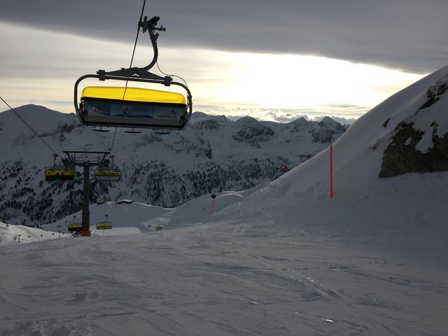 Im Skigebiet von Wagrain kam es am Freitag zu einem Zusammenstoß, bei dem eine Frau verletzte wurde.  | Foto: BBL (Symbolfoto)